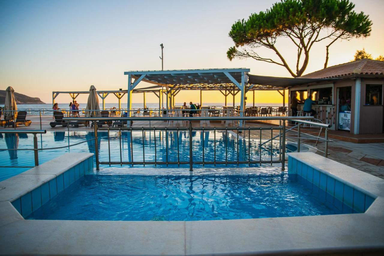 ماراثوبوليس Mesogeios Hotel المظهر الخارجي الصورة