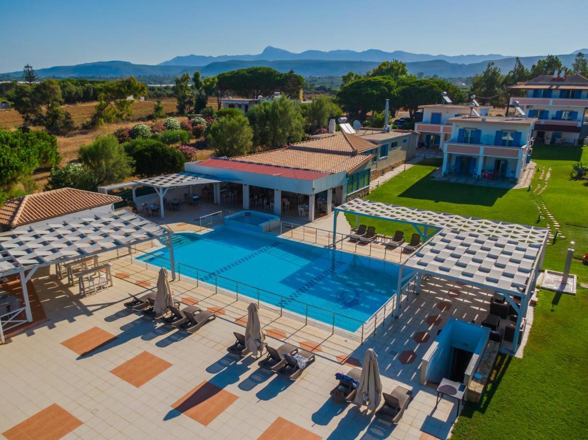 ماراثوبوليس Mesogeios Hotel المظهر الخارجي الصورة