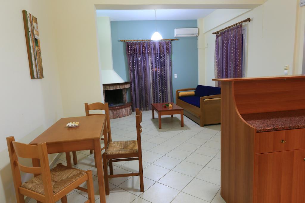 ماراثوبوليس Mesogeios Hotel الغرفة الصورة